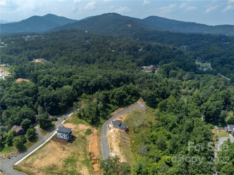 Property image 2 at 117 Rough Bark Trail, Asheville, NC 28806