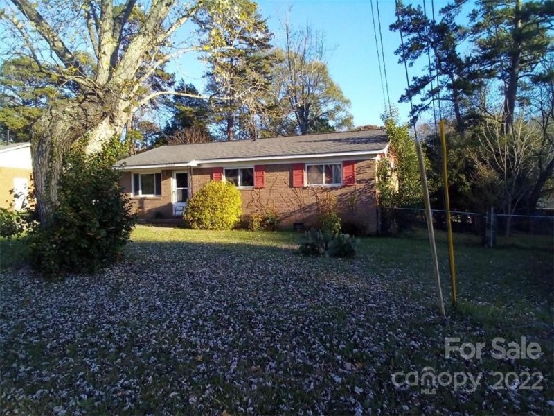 Property image 2 at , Charlotte, NC 28216