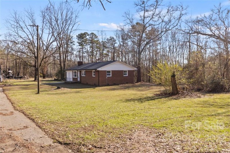 Property image 2 at 201 Church Street, High Shoals, NC 28077