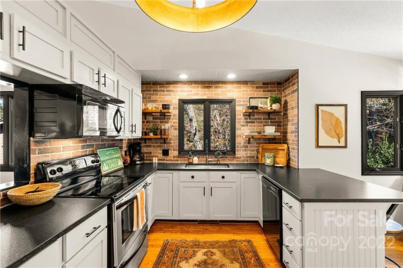 Property image 5 at 305 Piney Mountain Drive, Asheville, NC 28803