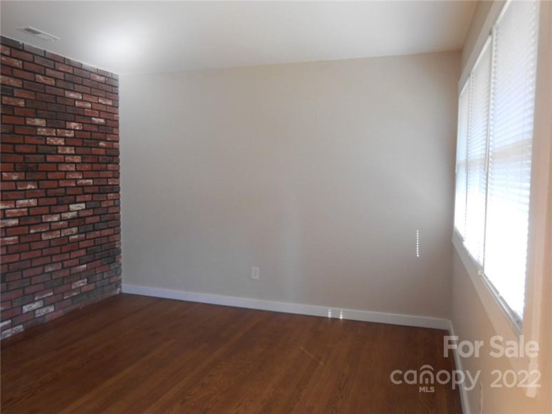 Property image 2 at 1409 Pondella Drive, Charlotte, NC 28213