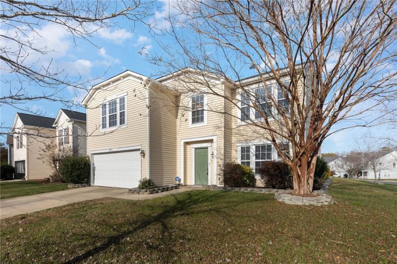 Property image 3 at 6602 Fawn View Drive, Charlotte, NC 28216