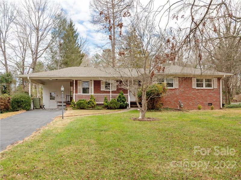 Property image 2 at 217 Balsam Road, Hendersonville, NC 28792