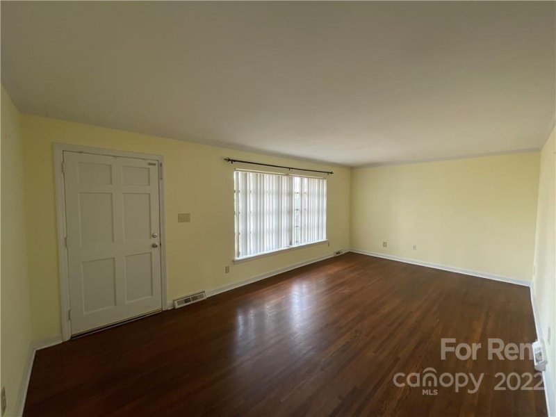 Property image 3 at 1944 Woodberry Road, Charlotte, NC 28212