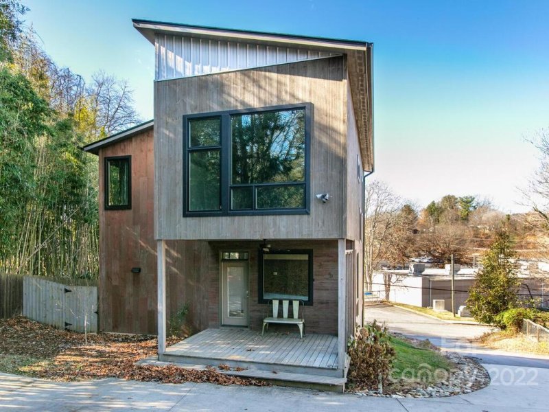 Property image 2 at 44 Druid Drive, Asheville, NC 28806