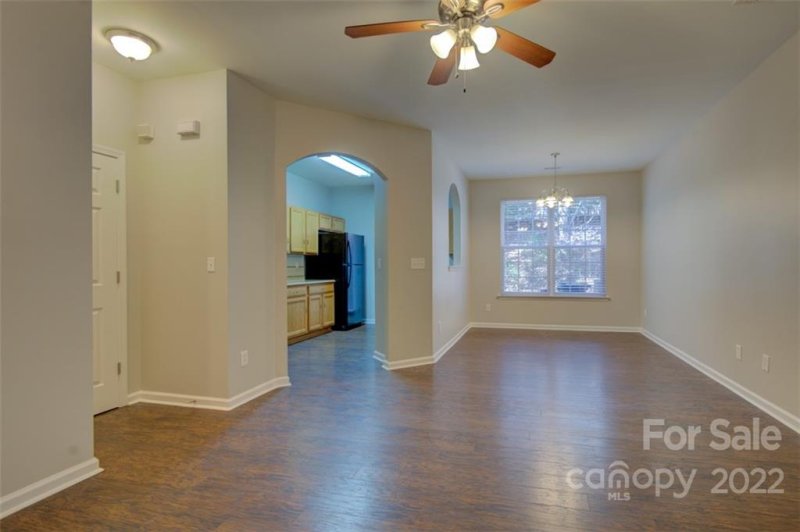 Property image 3 at 7637 Abigail Glen Drive, Charlotte, NC 28212