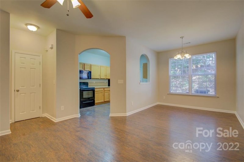 Property image 4 at 7637 Abigail Glen Drive, Charlotte, NC 28212