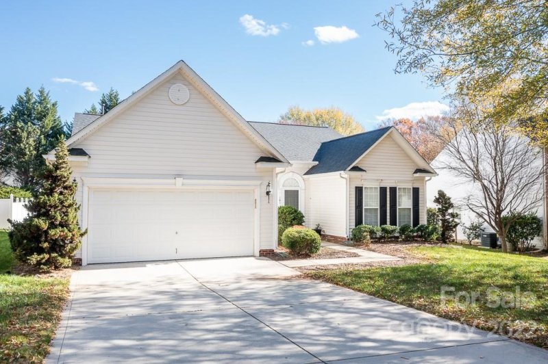 Property image 3 at 161 Shephard Hill Drive, Mooresville, NC 28115