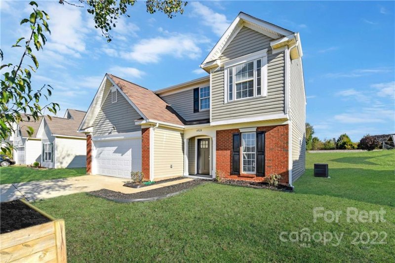 Property image 3 at 4028 Lakota Court, Charlotte, NC 28269