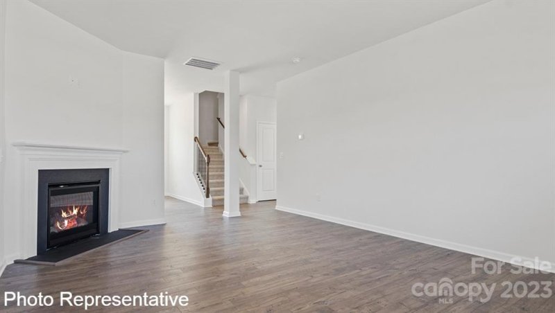 Property image 3 at 768 Fountain Park Boulevard, Asheville, NC 28806