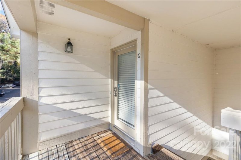 Property image 2 at 1041 Churchill Downs Court, Charlotte, NC 28211