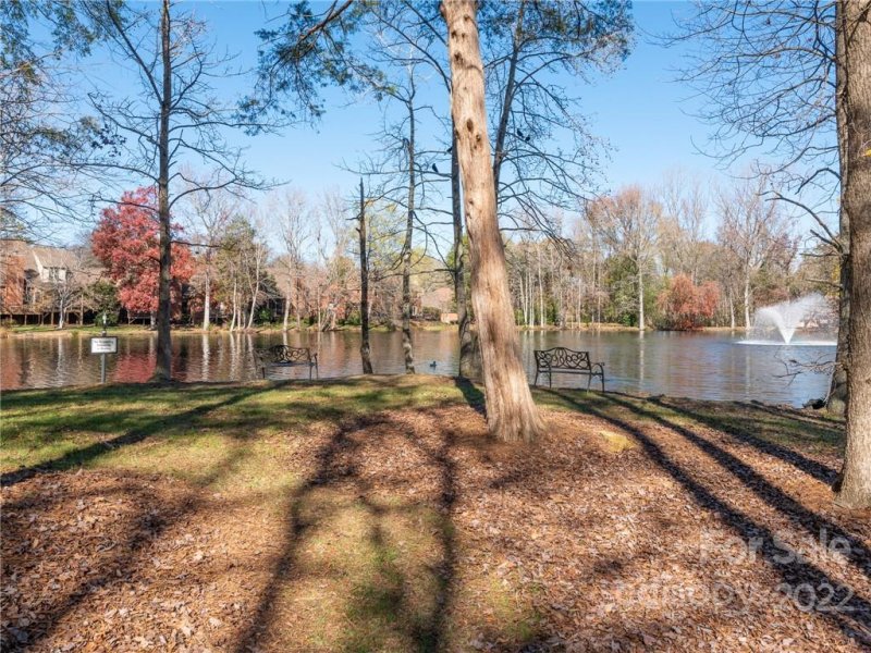 Property image 4 at 5215 Rustlewood Lane, Charlotte, NC 28226