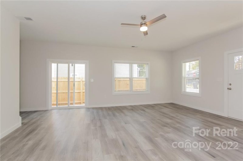 Property image 3 at 329 Todd Road, Charlotte, NC 28208