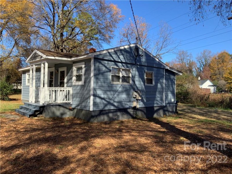 Property image 2 at 3500 Kentucky Avenue, Charlotte, NC 28216