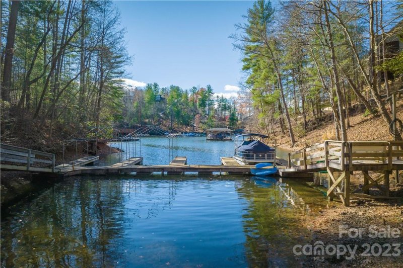 Property image 3 at 4641 Harbor View Terrace, Morganton, NC 28655