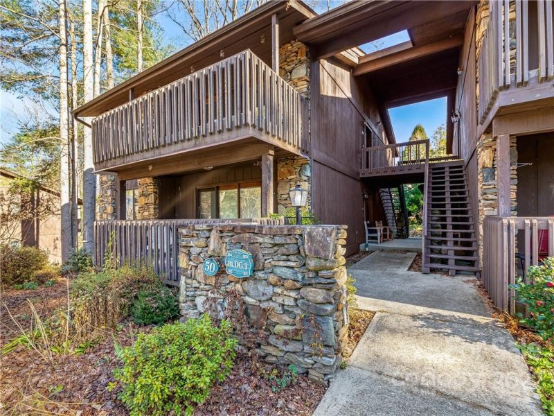 Property image 3 at 50 Maxine Lane, Hendersonville, NC 28739