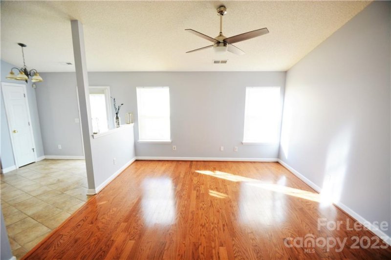 Property image 3 at 6941 Red Bud Circle, Charlotte, NC 28214