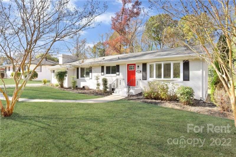 Property image 2 at 3910 Allwood Drive, Charlotte, NC 28217