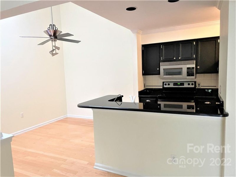 Property image 5 at 413 W 8th Street, Charlotte, NC 28202