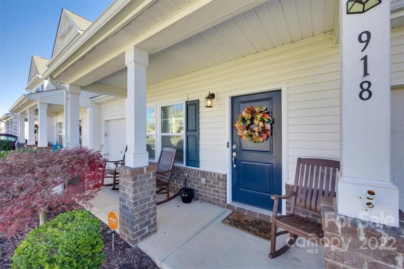 Property image 2 at 918 Summerlake Drive, Fort Mill, SC 29715