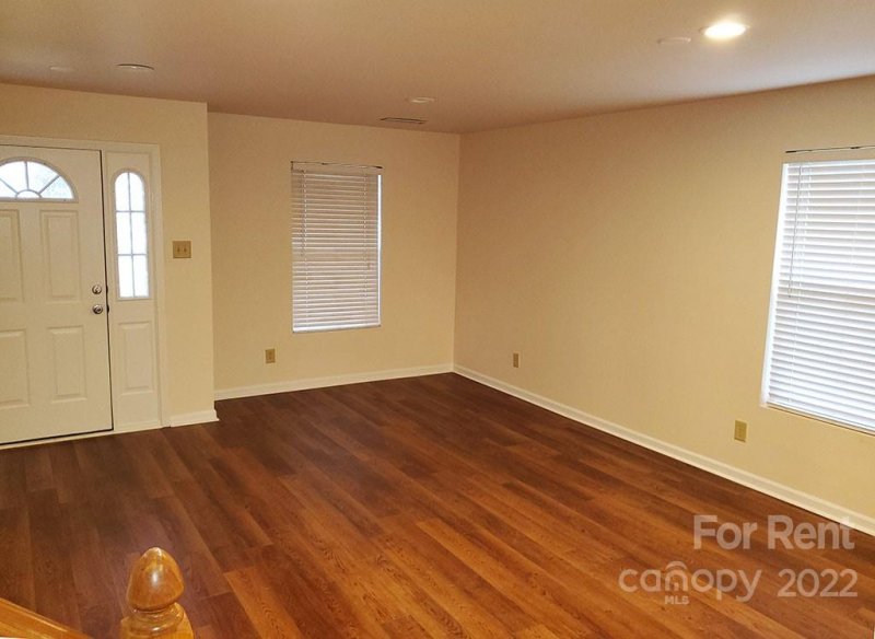 Property image 2 at 13926 Lawrence Farm Lane, Charlotte, NC 28278