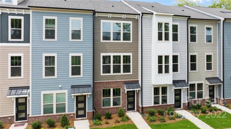 Property image 4 at 326 Simeon Drive, Charlotte, NC 28208