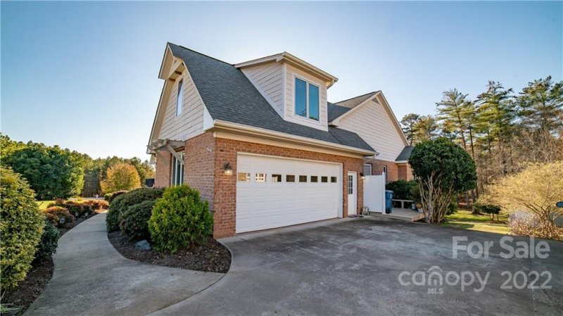 Property image 4 at 38 Par Drive, Granite Falls, NC 28630