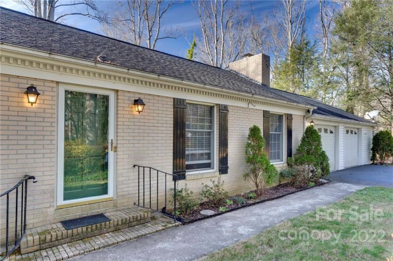 Property image 4 at 34 N Greenwood Forest Drive, Etowah, NC 28729