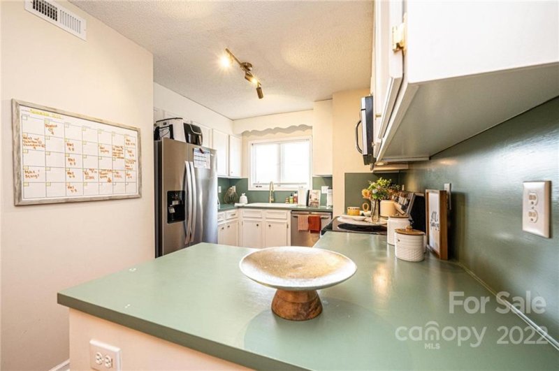 Property image 5 at 3284 White Oak Court, Claremont, NC 28610