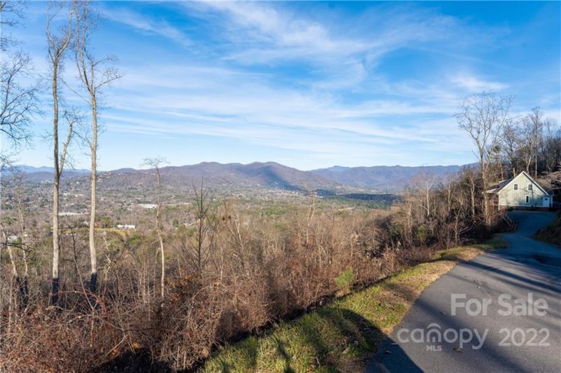 Property image 3 at 12 Tranquil Forest Way, Asheville, NC 28804