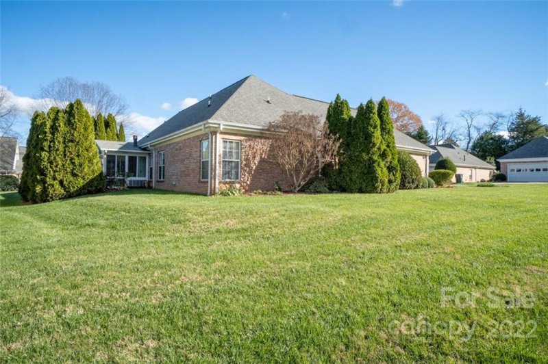 Property image 4 at 3131 9th Street Drive, Hickory, NC 28601