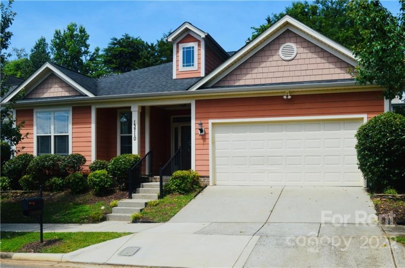 13710 Cedar Pond Circle