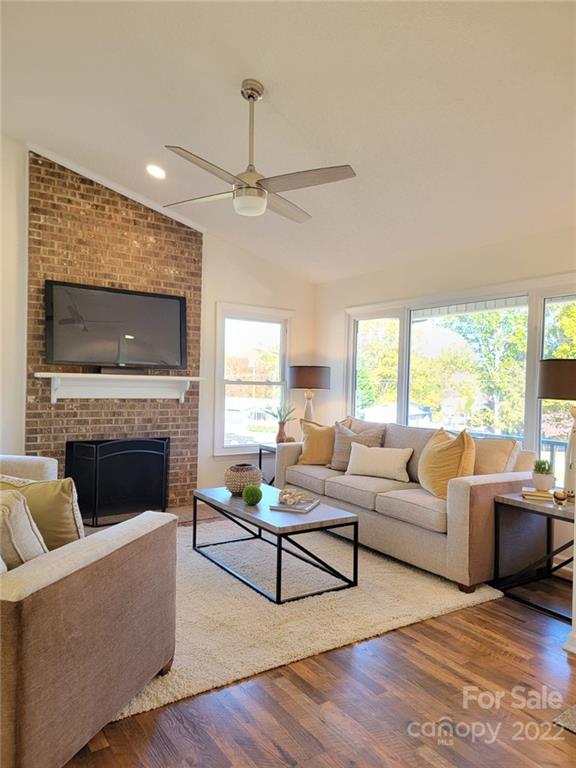 Property image 4 at 125 Marina Lane, Mooresville, NC 28117