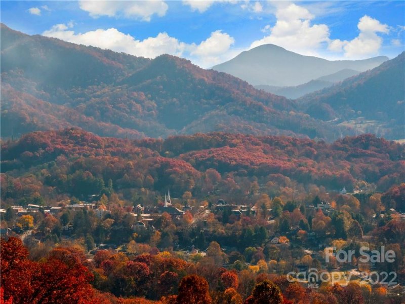 Property image 2 at 65 Deer Run Drive, Waynesville, NC 28786