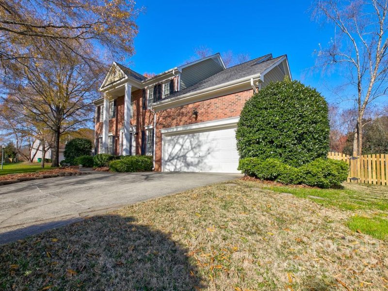 Property image 3 at 6712 Thurmont Court, Charlotte, NC 28277