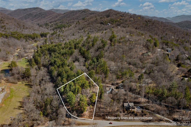 Property image 3 at 99999 Deer Run Lane, Asheville, NC 28805