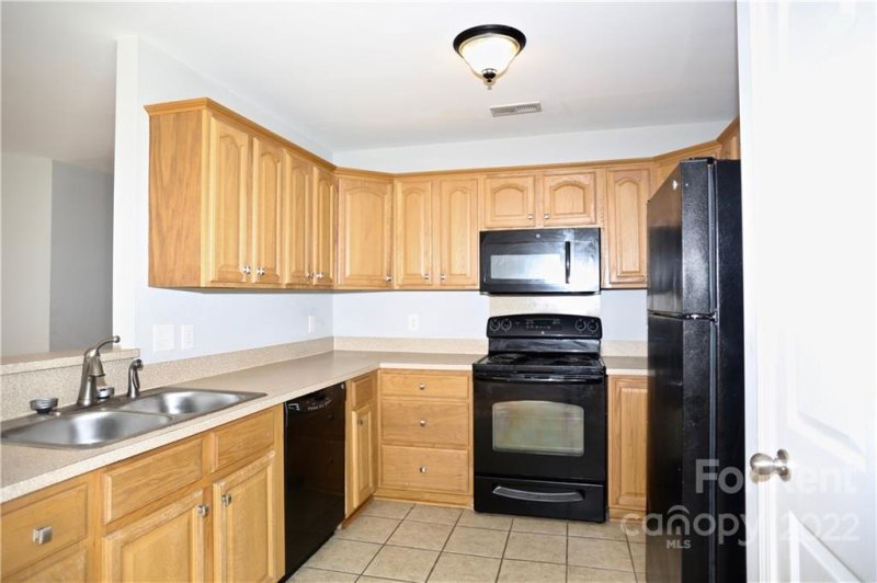 Property image 4 at 11539 Stewarts Crossing Drive, Charlotte, NC 28215