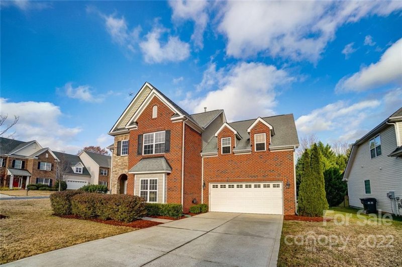 Property image 2 at 13903 Highland Meadow Road, Charlotte, NC 28273