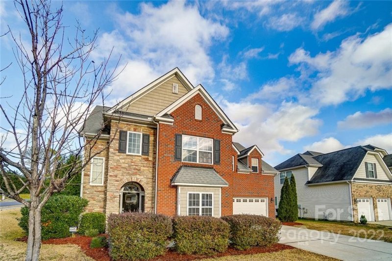 Property image 3 at 13903 Highland Meadow Road, Charlotte, NC 28273