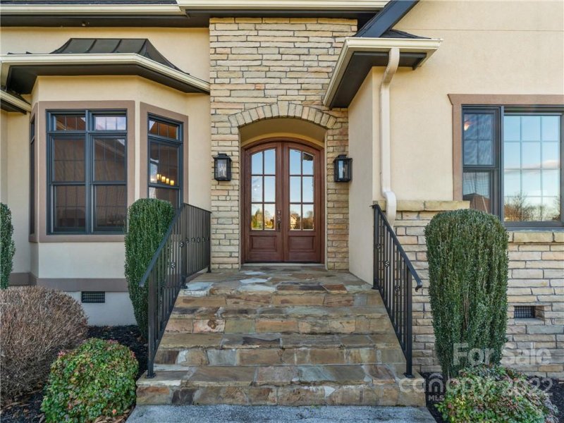 Property image 3 at 317 Ridgeview Hill Drive, Hendersonville, NC 28791