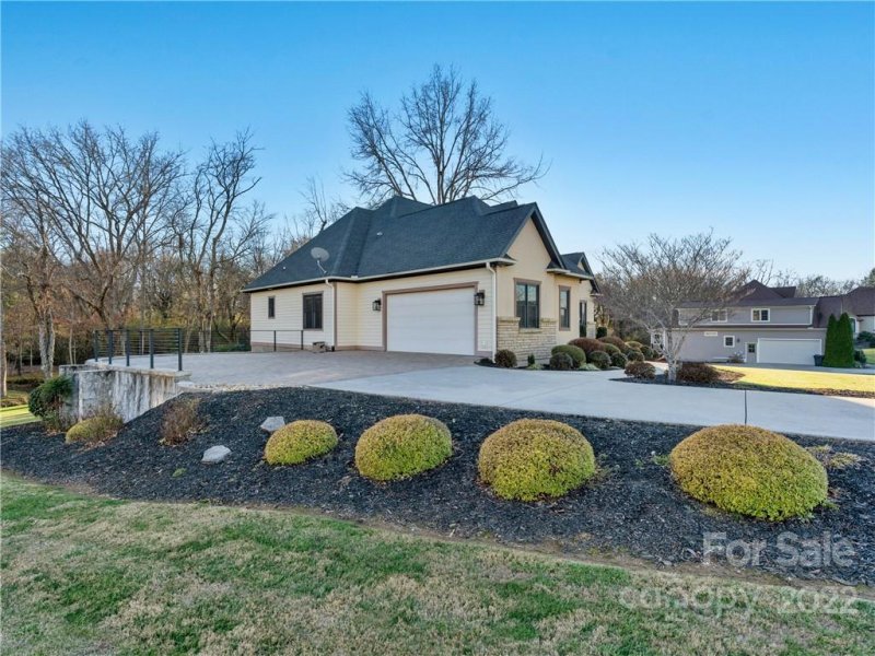 Property image 4 at 317 Ridgeview Hill Drive, Hendersonville, NC 28791