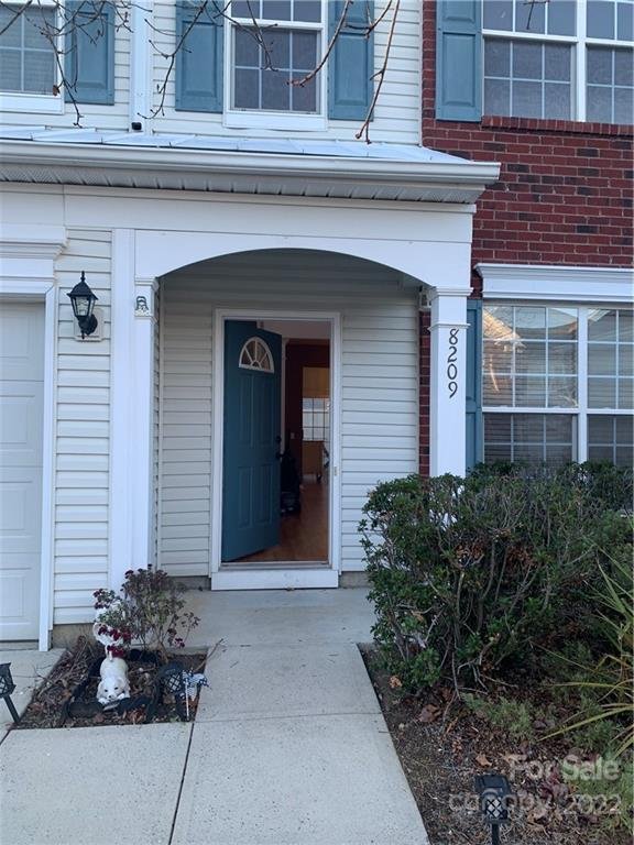 Property image 2 at 8209 Gossomer Bay Drive, Charlotte, NC 28270