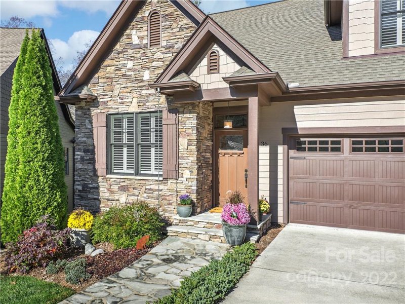 Property image 2 at 36 Meadow Village Lane, Asheville, NC 28803
