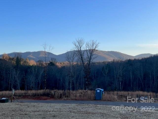 Property image 2 at 2411 Saratoga Run, Morganton, NC 28655