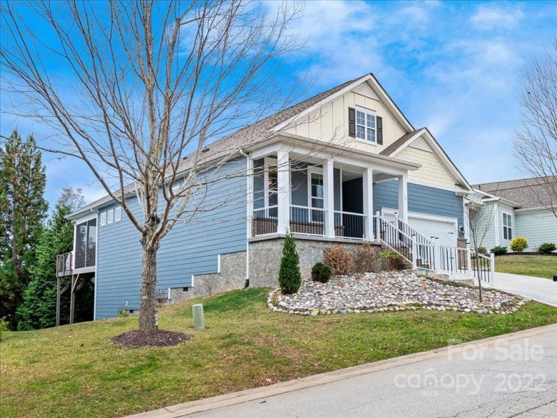 Property image 3 at 19 Dreambird Drive, Leicester, NC 28748