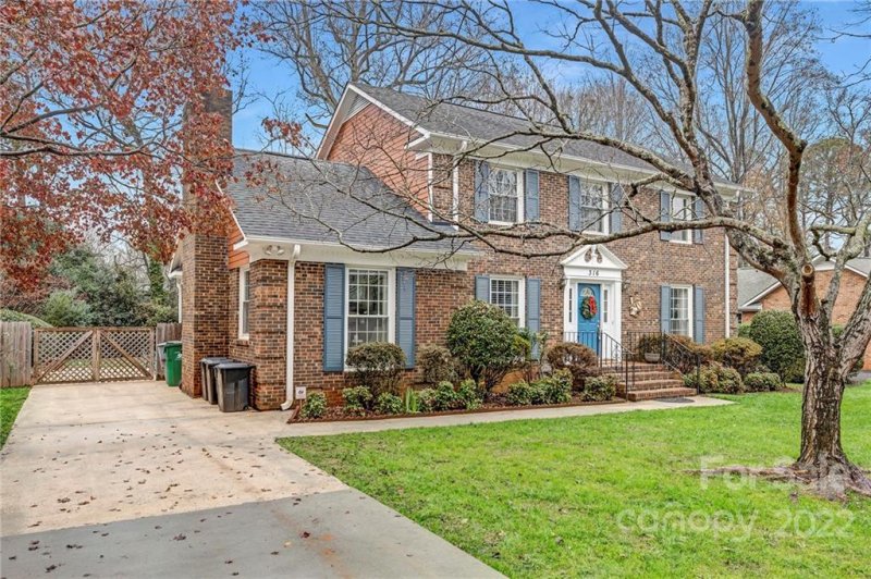 Property image 3 at 316 Chadmore Drive, Charlotte, NC 28270