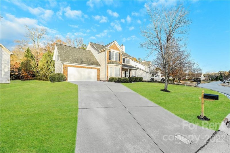 Property image 2 at 342 Long Creek Parkway, Charlotte, NC 28214