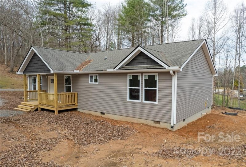 Property image 2 at 60 Oakwood Drive, Horse Shoe, NC 28792