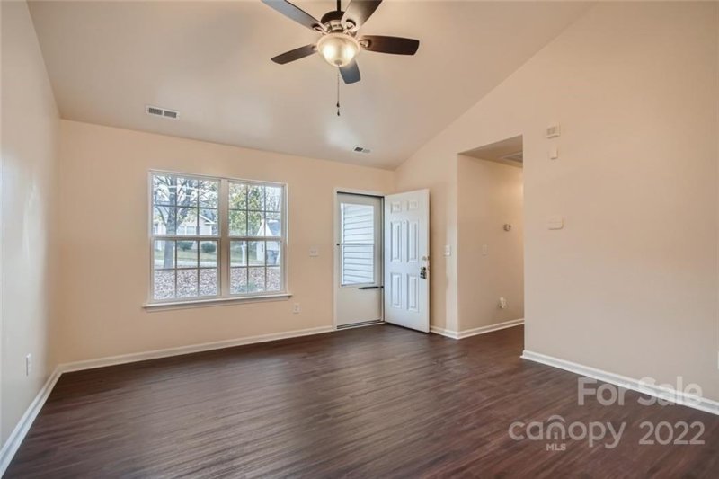 Property image 2 at 4620 Palm Breeze Lane, Charlotte, NC 28208