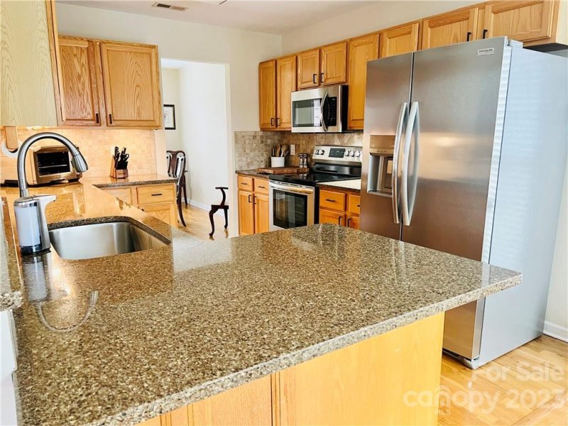 Property image 2 at 350 Kilmer Lane, Mooresville, NC 28115